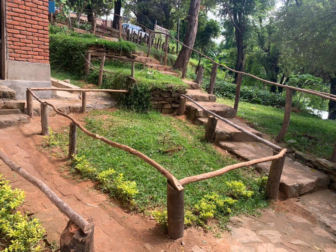Soul Rebel Lodge & Backpackers Nkhata Bay 외부 사진